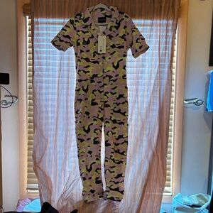 WILDFANG NWT The Essential Coverall in bright camouflage print Size Medium